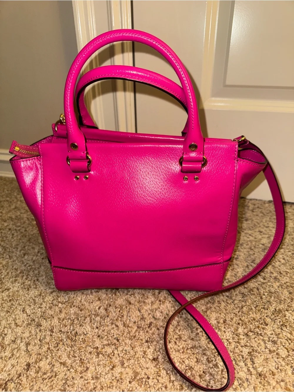 kate spade New York vibrant fuchsia leather satchel with detachable strap